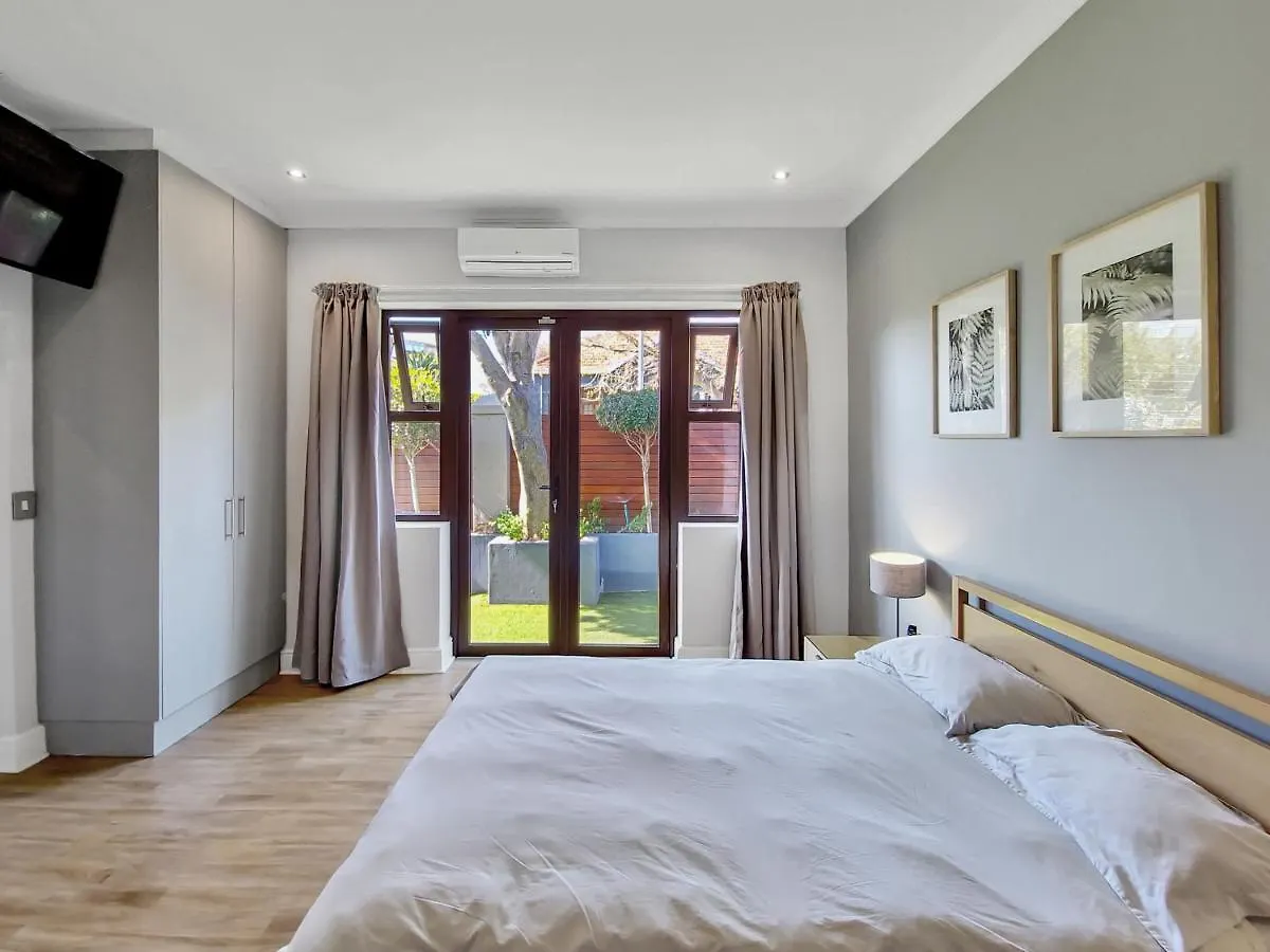 Cottage 8 - Virginia Avenue Villas Cape Town