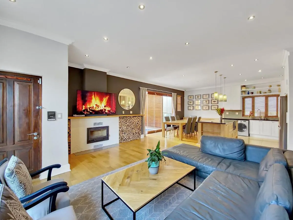 Cottage 8 - Virginia Avenue Villas Cape Town Holiday home